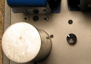 Test points for the cathode bias resistors